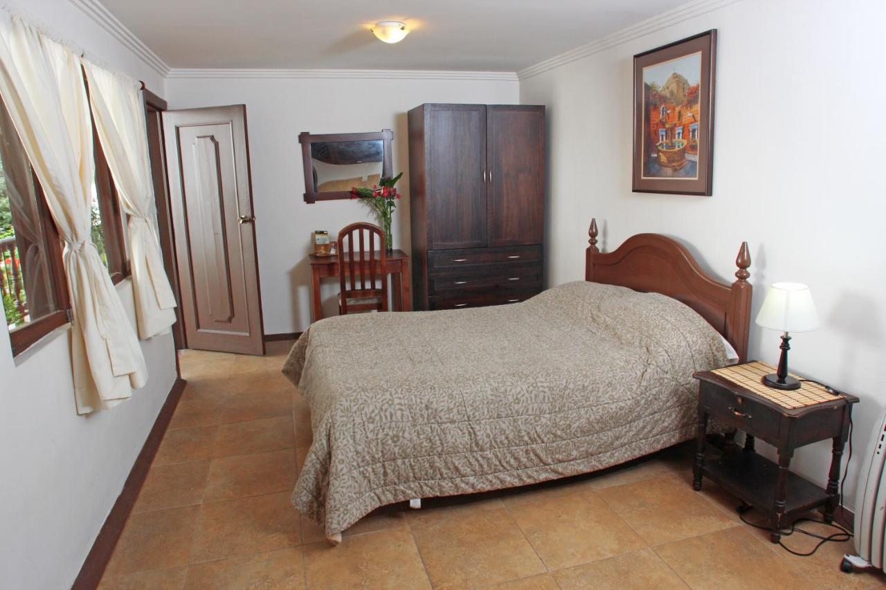Casa Macondo Bed & Breakfast Куэнка Экстерьер фото